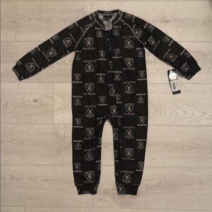 Raiders Team Apparel ZipUp Raglan Coverall Pajama-size 4T